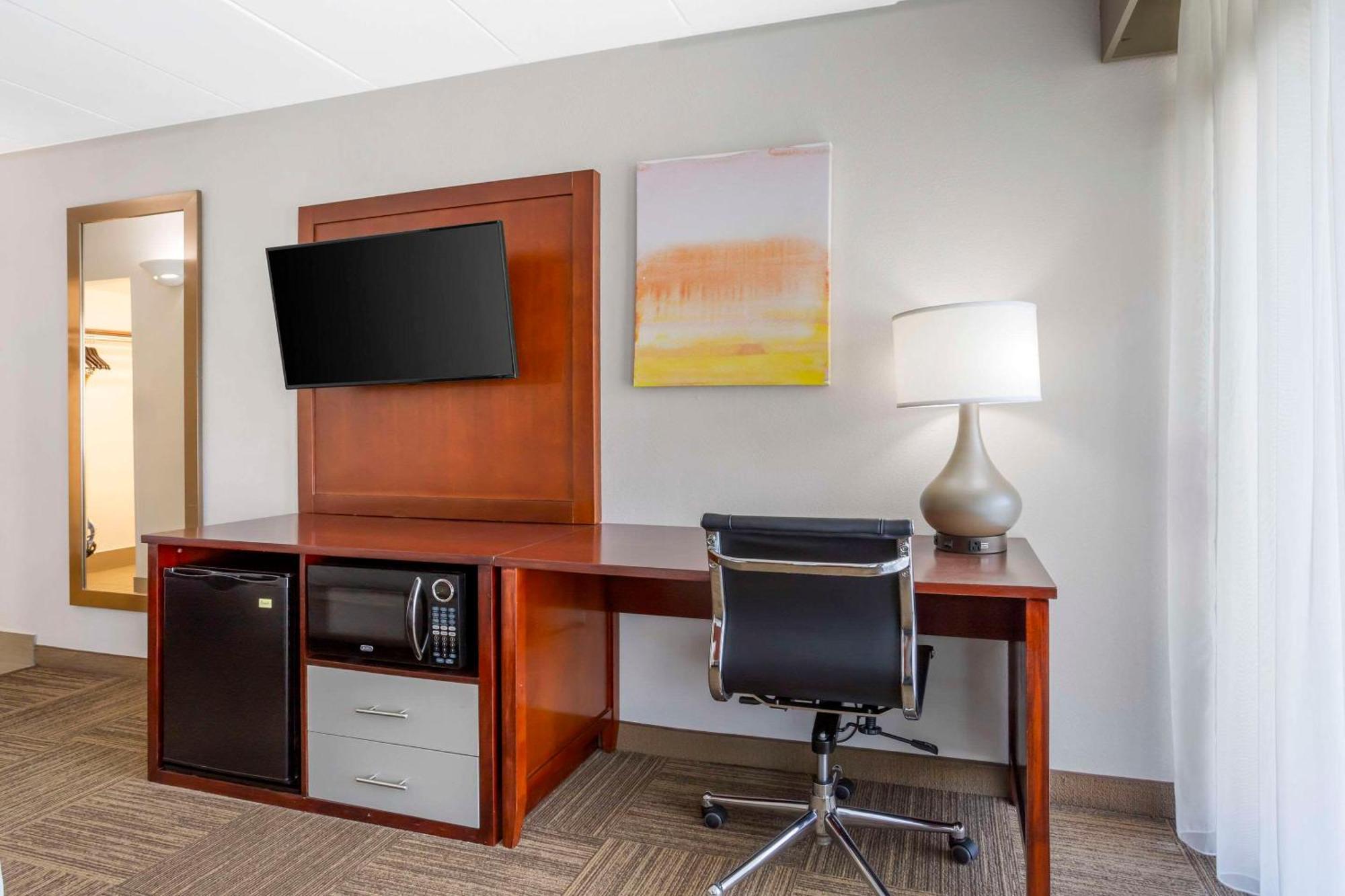 Comfort Inn Edgewater On Hudson River Екстериор снимка