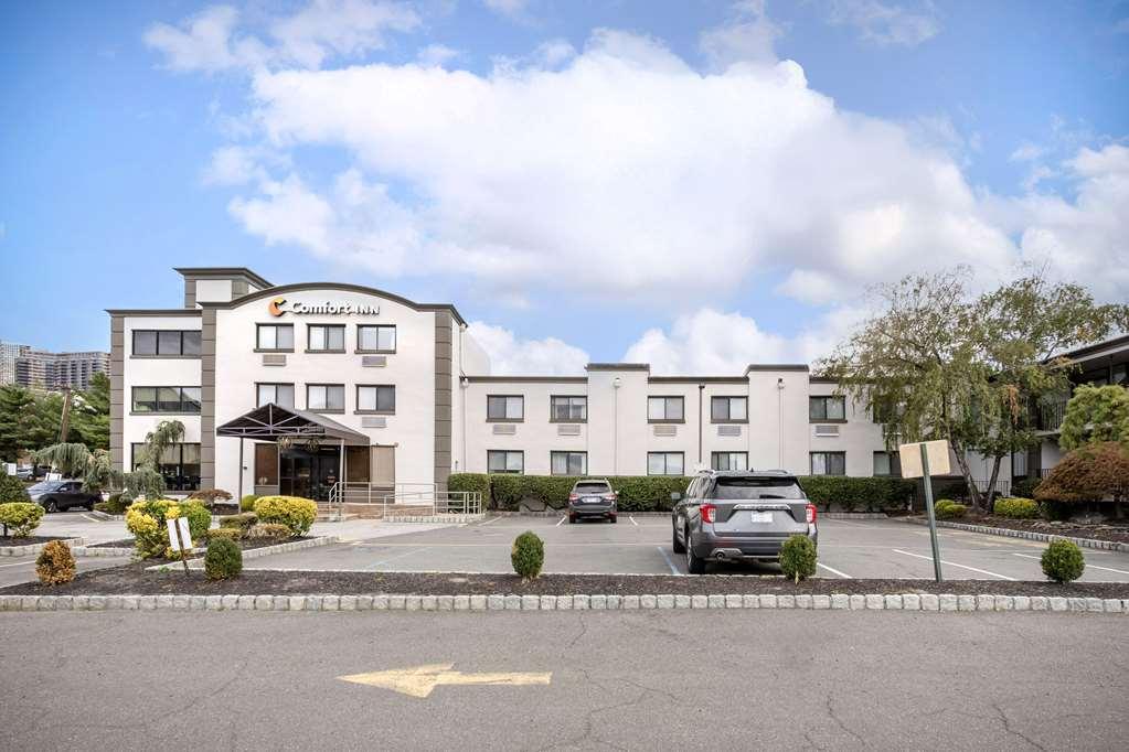 Comfort Inn Edgewater On Hudson River Екстериор снимка